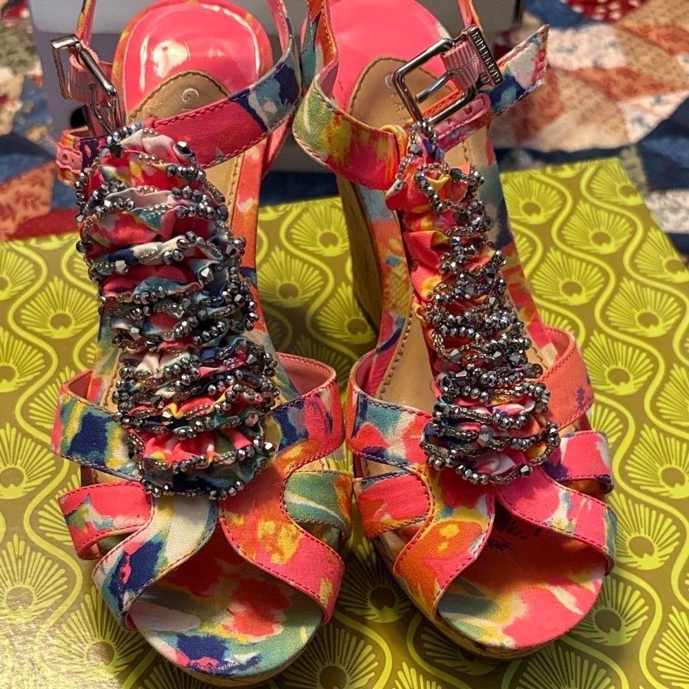Gianni Bini Multicolor Wedge Sandals - Picture 2 of 7